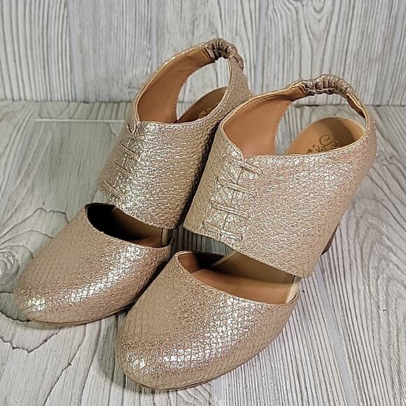 Seychelles Whirl Embossed Gold Metallic Round Toe Slingback Pumps Womens 6.5 NEW - Picture 11 of 15